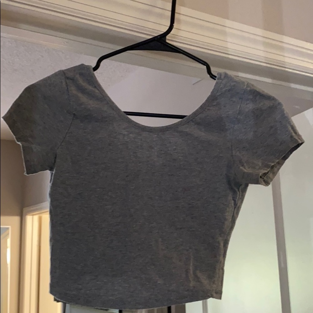 Brandy Melville grey crop top